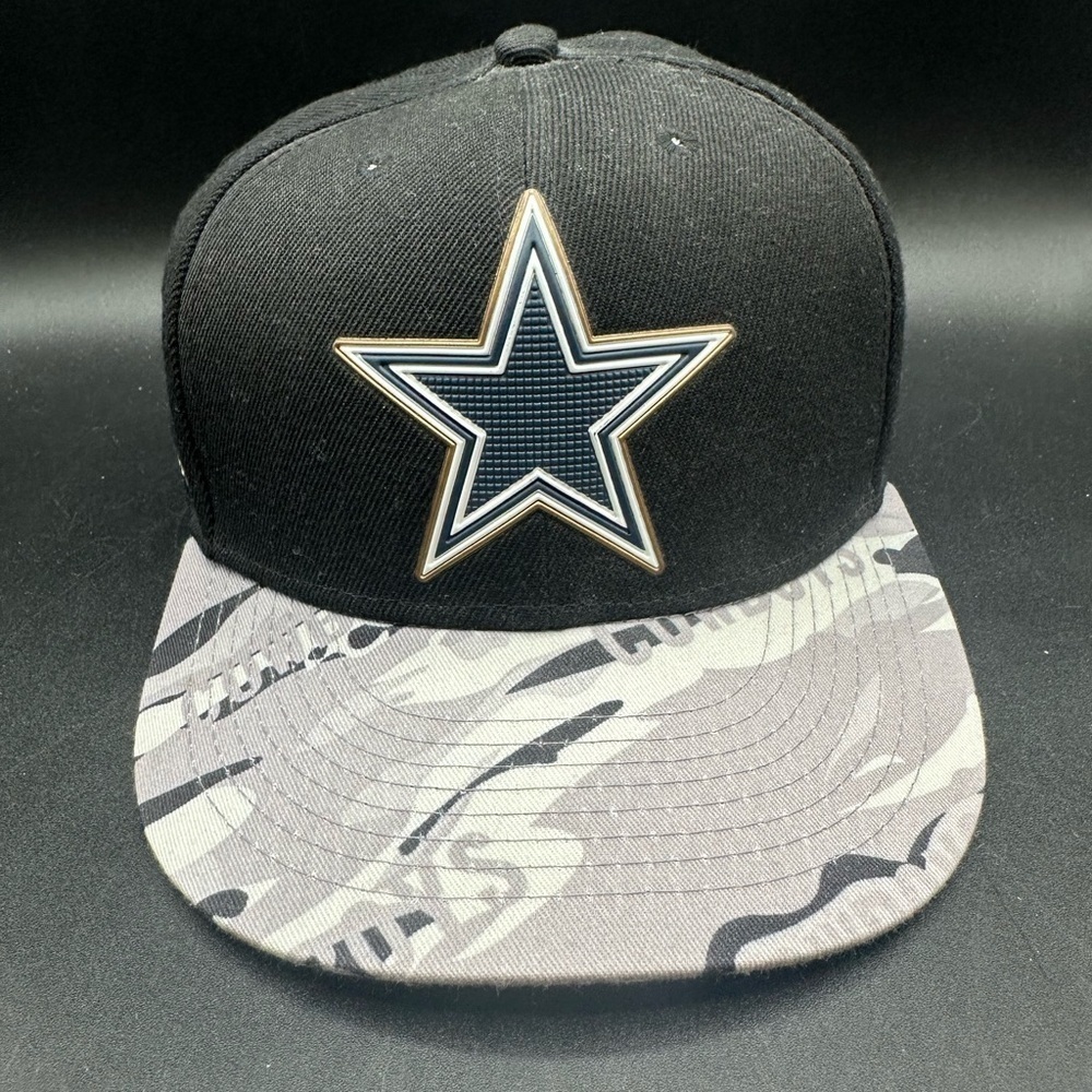 Dallas Cowboys Camo New Era SnapBack Cap NFL Vintage Collection